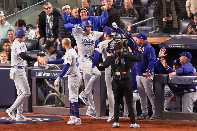 미국 메이저리그 LA 다저스가 29일 미국 뉴욕주 뉴욕 브롱크스의 양키 스타디움에서 열린 뉴욕 양키스와의 2024 메이저리그(MLB) 월드시리즈(7전 4승제·다저스 2승) 3차전에서 4-0으로 이겼다. 사진 연합뉴스