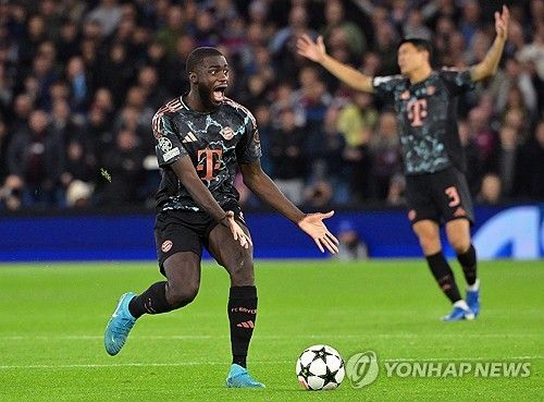 뱅상 콤파니 감독이 이끄는 뮌헨은 3일(한국시간) 영국 버밍엄 빌라파크에서 열린 애스턴 빌라와의 2024-2025시즌 유럽축구연맹(UEFA) 챔피언스리그 리그 페이즈 2차전에서 0-1로 패했다.&nbsp; 김민재가 중앙 수비수로 선발 출장한 가운데, 뮌헨은 후반 중반 상대에게 결승 골을 내주면서 패했다. 김민재는 독일 매체 빌트로부터 팀 패배에도 팀 내 최고 평점을 받았다. 연합뉴스