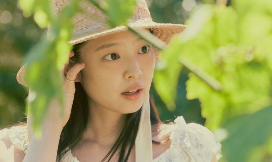 제니, “여동생 방 포스터 속 아이돌과 닮아” 정체 발각 위기 (가브리엘) 제니, “여동생 방 포스터 속 아이돌과 닮아” 정체 발각 위기 (가브리엘)