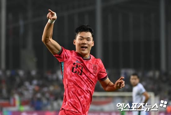 헹크가 31일(한국시간) 벨기에 베베렌에 있는 프리티엘 스타디온에서 열린 베베렌과의 2024-2025시즌 벨기에 크로키컵 7라운드 원정 경기에서 2-0으로 승리했다.&nbsp; 오현규가 헹크 이적 후 첫 선발 출장하면서 결승 골을 터뜨리며 올 시즌 4호골에 성공했다. 2라운드부터 참가하기 시작한 헹크는 2부리그팀인 베베렌을 상대로 승리해 8라운드에 진출했다. 엑스포츠뉴스DB