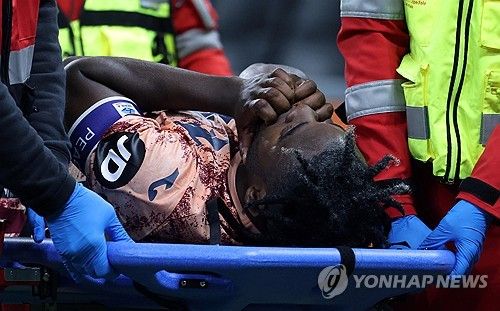 이탈리아 매체 '라 스탐파'가 지난 7일(한국시간) 발로텔리가 세리에A 토리노로부터 관심을 받고 있다고 전했다. 현재 소속팀이 없는 발로텔리는 약 3년 만에 유럽 빅리그 복귀를 눈앞에 두고 있다. 연합뉴스