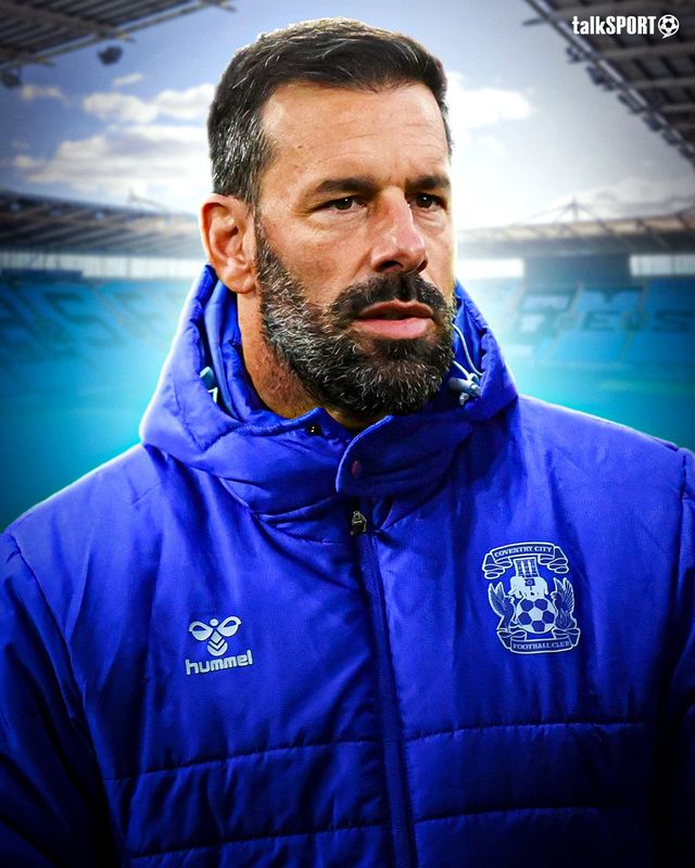 영국 매체 토크스포츠가 16일(한국시간) 독점 보도를 통해 판니스텔루이가 영국 챔피언십리그(2부) 코번트리 시티 감독직에 지원했다고 전했다.&nbsp;토크스포츠