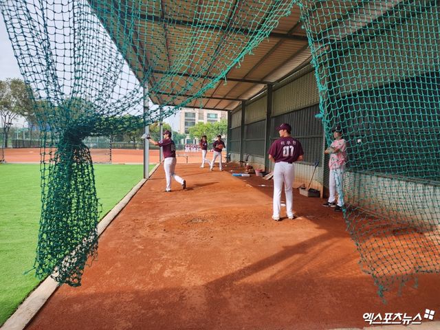 키움은 지난 6일부터 대만 가오슝에서 신인 선수들의 성장을 목표로 루키캠프를 진행하고 있다. 가오슝(대만), 박정현 기자