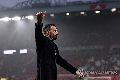 영국 스카이스포츠가 28일(한국시간) 레스터시티가 무직이 된 판니스텔로이를 새로운 감독으로 선임한다고 보도했다.&nbsp;연합뉴스