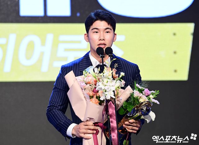 키움 내야수 김혜성은 꿈꿔왔던 메이저리그 진출을 눈앞에 두고 있다. 유력 행선지로 시애틀의 이름이 들려오는 가운데, 그가 28번째 코리안빅리거가 될 수 있을지 많은 관심이 쏠리고 있다. 엑스포츠뉴스 DB