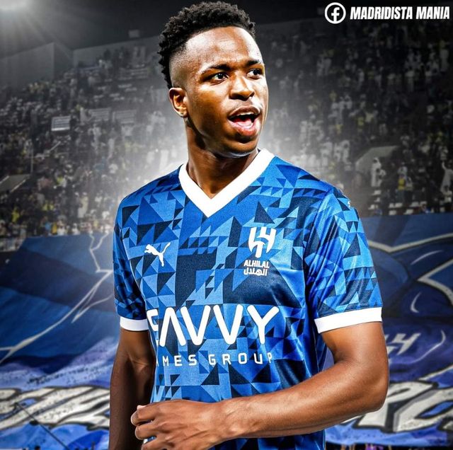 프랑스 매체 풋 메르카토 소속 산티 아우나 기자에 따르면 최근 사우디아라비아는 비니시우스 주니오르(레알 마드리드)를 2026년에 영입하기 위해 그의 측근을 만났다. 2024 발롱도르 수상에 실패한 비니시우스는 레알의 재계약 제안을 거절하면서 미래가 안갯속에 빠졌다. 마드리드스타 마니아 SNS