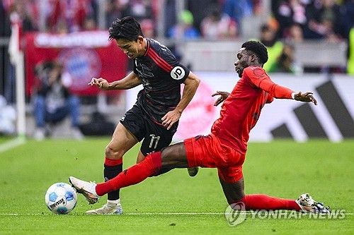 글로벌 스포츠 매체 '디 애슬레틱'이 30일(한국시간) 데이비스가 최근 독일에서 음주 운전이 적발돼 면허 정지 처분을 받았다고 전했다.&nbsp;음주운전에도 데이비스는 데어 클라시커 원정에 출전할 것으로 보인다. 연합뉴스