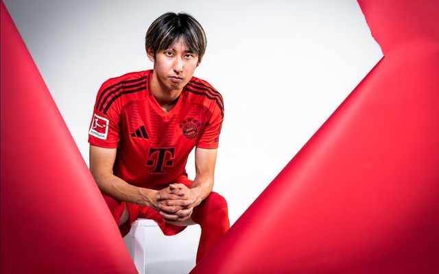 뮌헨이 지난 5일(한국시간) 공식 홈페이지를 통해 이토 히로키가 부상으로 수술대에 올랐다고 발표했다.&nbsp;구단은 히로키가 추가로 중족골 수술이 필요하다. 오늘(화요일) 수술이 진행됐다. 그래서 이토는 오랜 시간 빠져있을 것이고 최대한 빠르게 재활 프로그램을 다시 시작할 것이라고 밝혔다.&nbsp;뮌헨