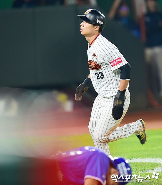 나경민 코치가 친정 롯데를 떠나 2025시즌 SSG 랜더스 코치진으로 새로운 도전에 나선다. 엑스포츠뉴스 DB