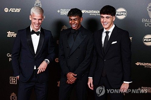 쿠바르시는 이날 중앙 수비수로 선발 출전했다. 이니고 마르티네스와 호흡을 맞춘 그는 후반 12분경 큰 부상을 당했다.&nbsp; 4-1로 앞선 상황에서 즈베즈다의 크로스를 막던 쿠바르시는 머리로 이를 걷어내려다가 상대 우로스 스파이치의 발에 얼굴을 차였다.&nbsp; 쿠바르시는 곧바로 충격을 느끼고 쓰러졌다. 동료들이 빠르게 의료진을 불렀고 피가 많이 흘렀다. 그는 얼굴에 수건을 대 지혈한 채 세르지 도밍게스와 교체돼 나갔다.&nbsp; 연합뉴스