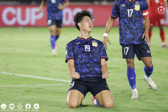 신태용 감독이 이끄는 인도네시아 축구 대표팀이 12일(한국시간) 인도네시아에 있는 마나한 스타디움에서 열린 하혁준 감독이 이끄는 라오스 축구 대표팀과의 대회 B조 2차전에서 3-3 무승부를 기록했다.&nbsp;라오스 축구연맹