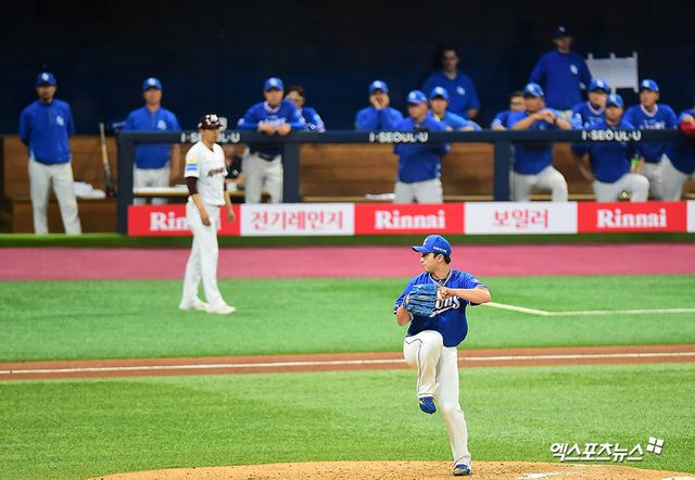 LG는 13일 삼성 라이온즈로 FA 이적한 투수 최원태의 보상 선수로 최채흥을 지명했다. 이로써 그는 아쉬움을 뒤로 하고 친정팀 삼성을 떠나야 했다. 엑스포츠뉴스 DB