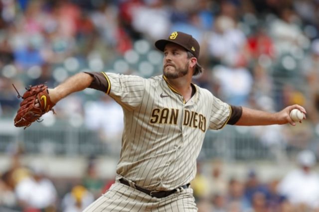 베테랑 좌완투수 드류 포머란츠가 시애틀 매리너스와 스프링캠프 초청권이 포함된 마이너 계약을 맺었다. 포머란츠는 2021년까지 빅리그에서 활약을 이어갔으나 부상 여파로 인해 2022~2024년에는 빅리그 등판 없이 마이너리그에서 선수 생활을 이어갔다. AFP 연합뉴스