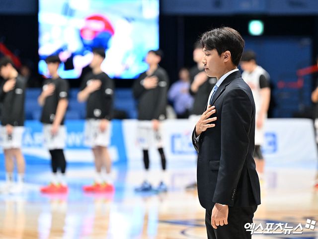 김태술 소노 감독은 25일 고양 소노 아레나에서 열린 '2024~2025시즌 KCC 프로농구' 3라운드 DB전을 앞두고 새롭게 합류한 외국인 선수 카바에게 많은 기대감을 드러냈다. 상대 주포 오누아쿠를 막기위한 카드로 활용할 계획이다. 엑스포츠뉴스 DB