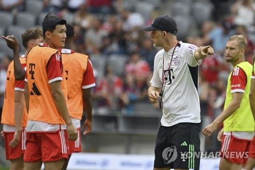 바이에른 뮌헨 아랍어 뉴스 채널인 FC바이에른2에 따르면. 김민재는 2024-2025시즌 전반기에 무릎 부상에도 불구하고 무사히 마무리할 수 있어 다행이라고 밝혔다.&nbsp;연합뉴스