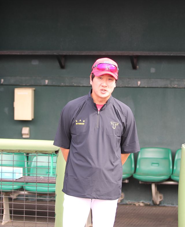 김주찬 코치는 코치로는 처음 KIA 유니폼을 입게 됐다. KIA 타이거즈