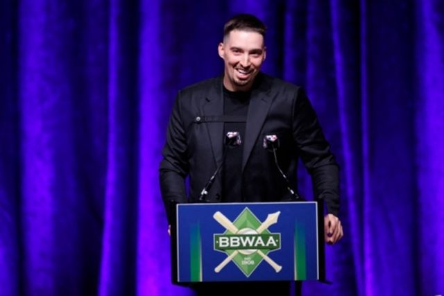 미국프로야구 메이저리그 뉴욕 양키스가 FA 시장에 나온 좌완투수 블레이크 스넬 영입에 관심을 보이고 있다. 스넬과 합의에 이르지 못한 뒤 마커스 스트로먼을 품었지만, 여전히 FA 좌완투수 영입을 고려하고 있는 것으로 알려졌다. AFP 연합뉴스