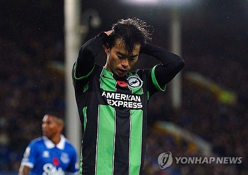 로베르토 데 제르비 브라이턴 감독이 27일(한국시간) 울버햄프턴과의 2023-2024시즌 잉글랜드 에미레이츠 FA컵 16강전을 앞두고 미토마가 부상으로 시즌 아웃됐다고 밝혔다.&nbsp;연합뉴스