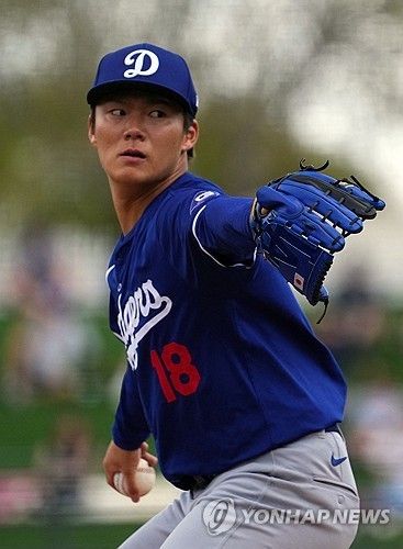 미국 메이저리그 LA 다저스의 투수 야마모토 요시노부가 자신의 미국 무대 첫 실전 등판에서 2이닝 1피안타 3탈삼진 무실점의 완벽투를 보여줬다. 사진 연합뉴스