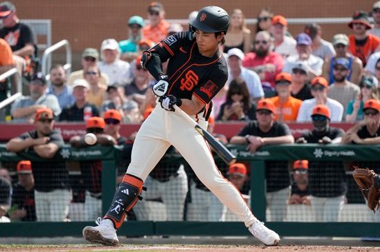 미국 메이저리그 샌프란시스코 자이언츠의 이정후가 시범경기 2번째 경기 만에 빅리그 무대 첫 번째 홈런포를 쏘아 올렸다. 2경기 연속 안타를 생산하면서 절정의 타격감을 과시했다. 사진 연합뉴스