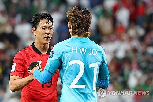 대한민국 축구 국가대표팀이 오는 7일 오전 0시 (한국시간) 카타르 알라이얀에 있는 아흐마드 빈 알리 스타디움에서 요르단과 2023 아시아축구연맹(AFC) 카타르 아시안컵 준결승전을 치른다.&nbsp;김민재가 경고 누적 징계로 빠지는 한국은 2023시즌 K리그1 우승을 이끈 울산 HD 수비진과 조현우 골키퍼가 요르단의 에이스 무사 알 타마리를 막아야 하는 중책을 맡았다. 연합뉴스