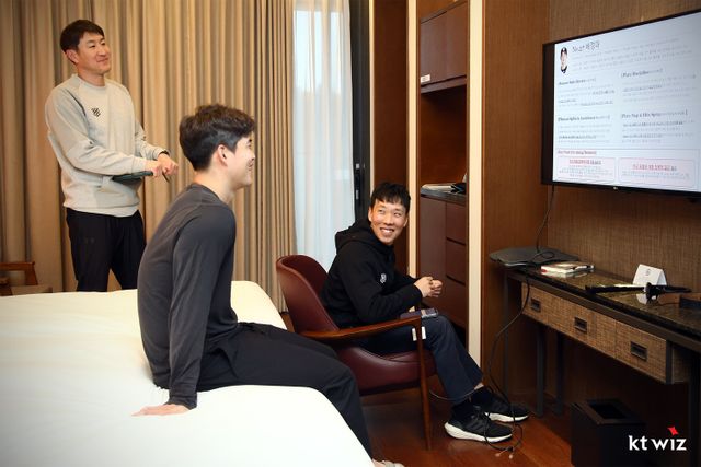 KT 위즈의 데이터 미팅 모습. KT 위즈 제공