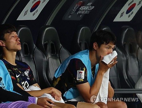 손흥민과 김민재 등 축구대표팀 선수들이 9일 자신의 소셜네트워크서비스(SNS) 계정을 통해 2023 아시아축구연맹(AFC) 아시안컵에서 우승하지 못한 점에 대해 사과했다. 연합뉴스