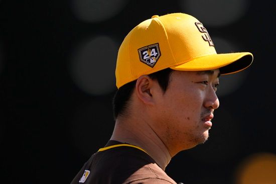 미국 메이저리그 샌디에이고 파드리스의 투수 고우석이 시범경기 첫 등판에서 1이닝 1피안타 2탈삼진 무실점 호투로 좋은 컨디션을 과시했다. 마침 처남 이정후도 샌디에이고 소속으로 시범경기 첫 홈런을 터트리면서 집안이 겹경사를 맞았다. 고우석은 샌디에이고-LA 다저스 서울시리즈 참가가 확정된 상태다. 사진 연합뉴스