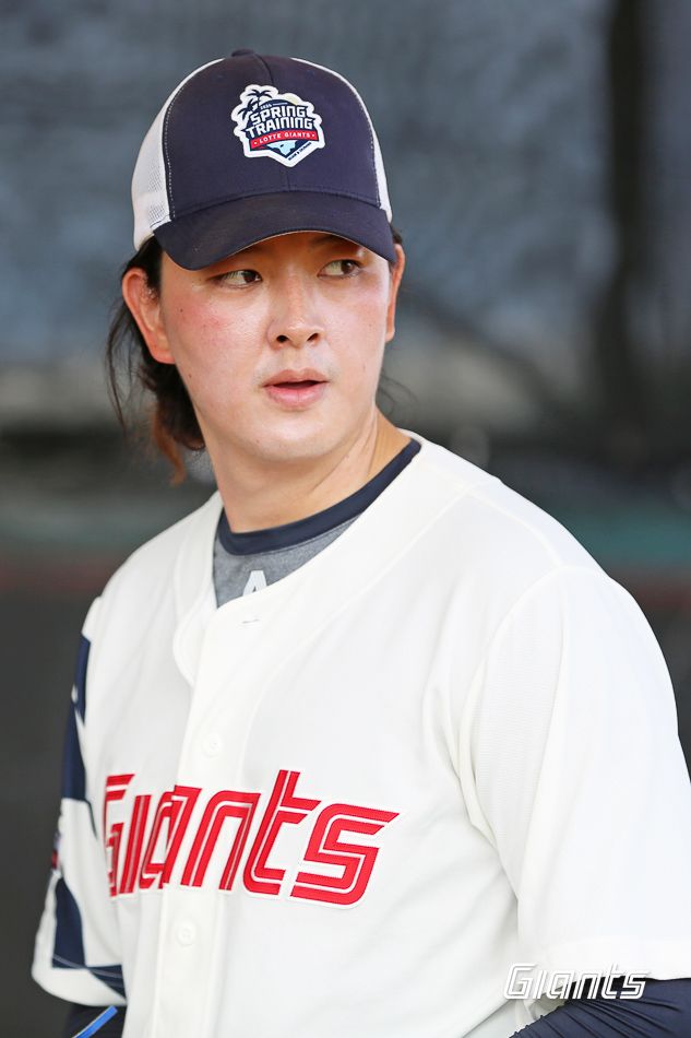 롯데 자이언츠 마무리투수 김원중. 올해 다시 투수 조장을 맡았다. 롯데 자이언츠 제공