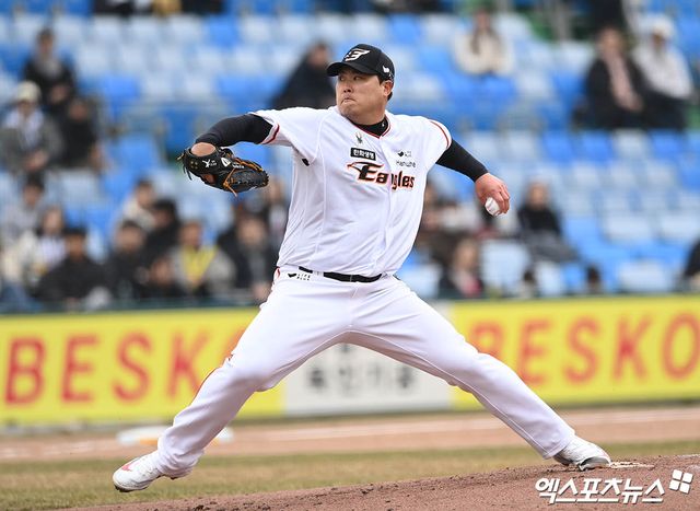 한화 이글스 투수 류현진. 3월 12일 대전 한화생명이글스파크에서 열린 2024 신한 SOL Bank KBO리그 KIA 타이거즈와 시범경기에서 4이닝 1실점으로 호투했다. 엑스포츠뉴스DB