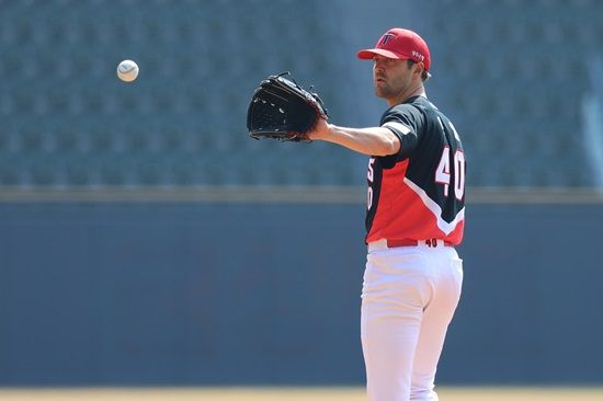 KIA 타이거즈 외국인 투수 제임스 네일이 14일 서울 잠실야구장에서 열린 두산 베어스와의 2024 신한 SOL BANK KBO 시범경기에 선발등판해 3⅓이닝 8피안타 1볼넷 4탈삼진 6실점을 기록했다. 사진 KIA 타이거즈 제공