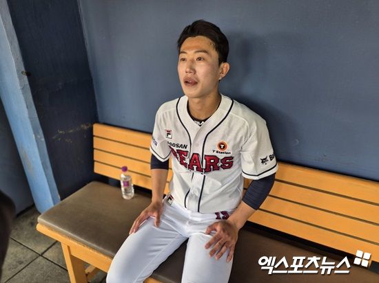 두산 베어스 내야수 전민재가 3월 15일 KIA 타이거즈와의 잠실 시범경기에서 1군 무대 마수걸이 홈런을 쏘아 올렸다. 사진 엑스포츠뉴스 DB