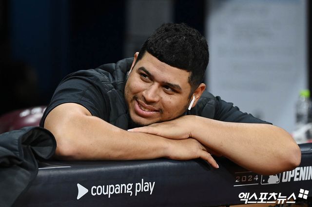 키움 히어로즈 외국인 투수 후라도. 3월 17일 서울 고척스카이돔에서 열리는 LA 다저스와의 스페셜 매치에 선발투수로 등판한다. 사진 김한준 기자