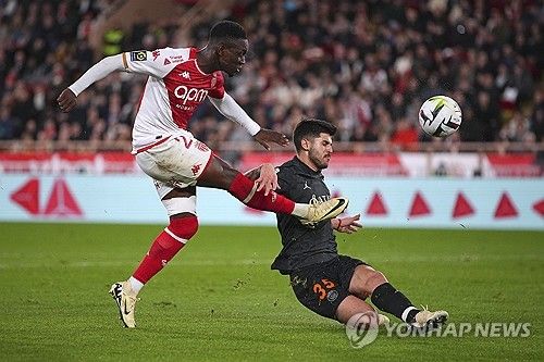 파리 생제르맹은 2일 모나코 스타드 루이 2세에서 열린 AS모나코와의 2023-24시즌 리그1 24라운드 원정 경기에서 0-0으로 비겼다. 이강인은 후반 막판 투입돼 5분만 뛰었고, 킬리안 음바페는 45분만 소화하고 교체됐다. 연합뉴스