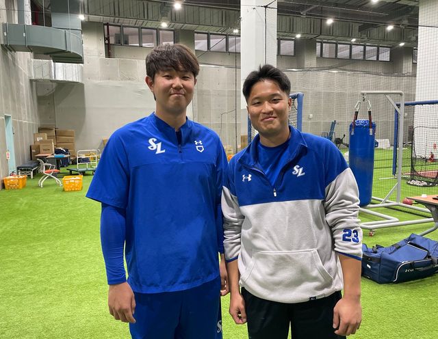 왼쪽부터 삼성 라이온즈 투수 최하늘과 포수 이병헌. 최원영 기자