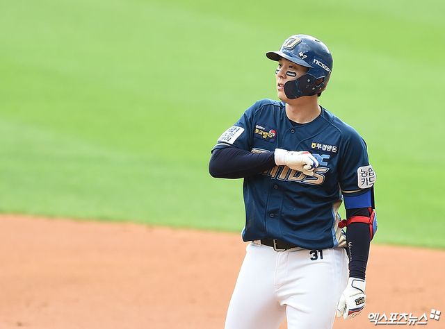 김성욱은 시즌 첫 안타를 만루 홈런, 그것도 결승포로 완성했다. 엑스포츠뉴스 DB