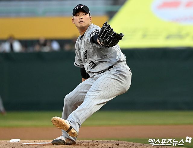 26일 오후 인천SSG랜더스필드에서 열린 2024 신한 SOL Bank KBO리그 한화 이글스와 SSG 랜더스의 경기, 선발투수로 등판한 한화 김민우가 주무기 포크볼을 앞세워 5이닝 무실점으로 호투하고 승리투수가 됐다. 엑스포츠뉴스DB