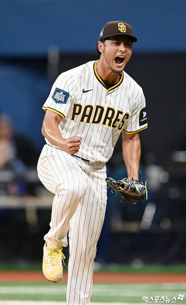 샌디에이고 파드리스의 투수 다르빗슈 유. 29일 메이저리그 본토 개막전에서 이정후와 세 차례 맞대결을 펼쳤다. 이정후는 다르빗슈 유에게 삼진, 직선타, 안타를 기록했다. 사진 엑스포츠뉴스 DB