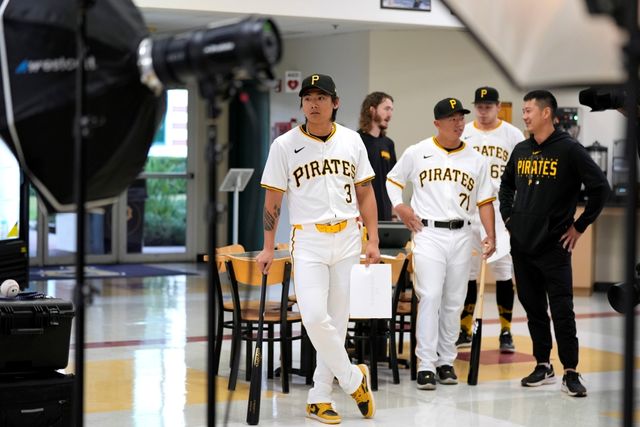 피츠버그 파이리츠 배지환이 미국 플로리다주 레이클랜드 퍼블릭스필드 앳 조커 머천드 스타디움에서 열린 2024 미국프로야구 메이저리그 시범경기 디트로이트 타이거즈와의 경기에 2번타자 겸 중견수로 선발 출전, 2타수 무안타 1볼넷 1득점을 기록했다. AP 연합뉴스