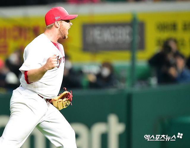 SK 와이번스 시절 메릴 켈리. 켈리는 KBO 리그 역수출 신화를 이어가고 있다. 엑스포츠뉴스 DB