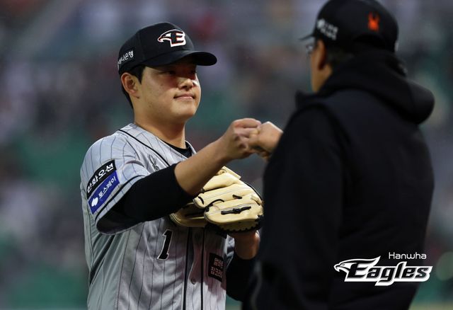 28일 오후 인천SSG랜더스필드에서 열린 2024 신한 SOL Bank KBO리그 한화 이글스와 SSG 랜더스의 경기, 한화가 10대6으로 승리했다. 한화 문동주는 5이닝 2실점으로 승리투수가 됐다. 한화 이글스