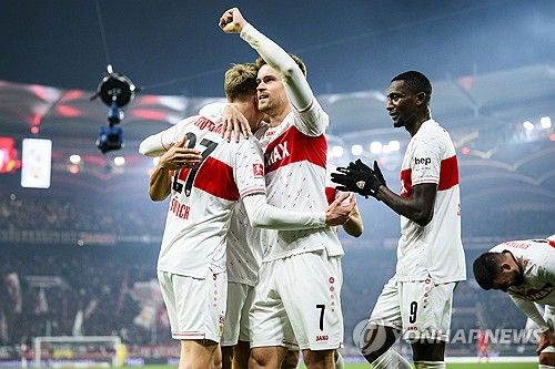 슈투트가르트는 9일 독일 슈투트가르트에 위치한 MHP아레나에서 열린 우니온 베를린과의 독일 분데스리가 25라운드 홈경기에서 2 대 0 완승을 거뒀다. 이날 대한민국 미드필더 정우영은 후반 37분 교체로 들어가며 짧은 시간을 소화했다. 이날 승리로 슈투트가르트는 한 경기 덜 치른 리그 2위 바이에른 뮌헨과의 승점 차를 1점으로 좁히는데 성공했다. 연합뉴스