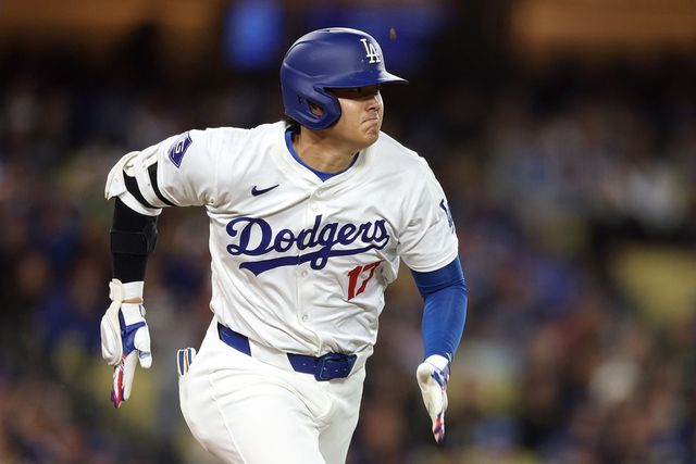 LA 다저스 투타 겸업 스타 오타니 쇼헤이가 2루타를 터트리며 팀 승리에 힘을 보탰다. 연합뉴스 AFP