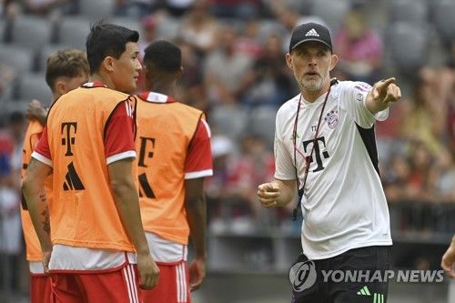 독일 매체 스포르트 빌트가 10일(한국시간) 김민재가 최근 바이에른 뮌헨 주전 센터백 자리에서 밀려났지만, 여름에 이적을 고려하지 않는다고 전했다. 연합뉴스