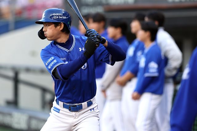 구자욱은 10일 사직구장에서 열린 '2024 신한 SOL Bank KBO 리그' 롯데 자이언츠와 주중 3연전 두 번째 경기에서 수훈 선수로 선정된 뒤 후배들을 향한 쓴소리를 했다. 삼성 라이온즈