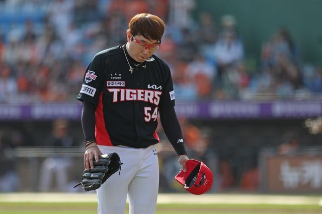 13일 대전 한화생명이글스파크에서 열린 2024 신한 SOL Bank KBO리그 KIA 타이거즈와 한화 이글스의 경기, KIA가 한화의 추격을 뿌리치고 11대9로 진땀승을 거두며 5연승을 질주했다. KIA 선발투수 양현종은 6이닝 8K 2실점 호투로 시즌 첫 승을 챙겼다. KIA 타이거즈