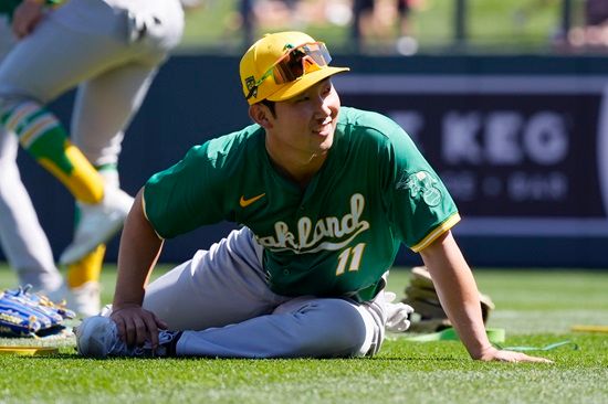 박효준은 한국시간 15일 미국 네바다주 라스베이거스 라스베이거스 볼파크에서 열린 '2024 마이너리그' 솔트레이크 비스전에서 시즌 마수걸이 홈런을 때려냈다. 연합뉴스 AP