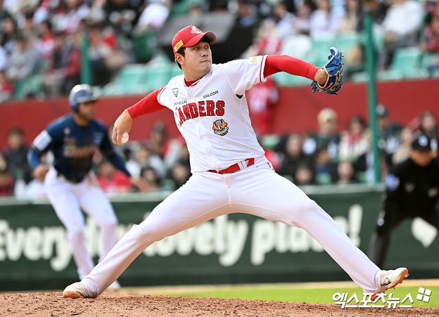 서진용은 21일 인천 SSG랜더스필드에서 열릴 '2024 신한 SOL Bank KBO 리그' LG 트윈스와 더블헤더 1경기를 앞두고 1군 콜업됐다. 엑스포츠뉴스 DB