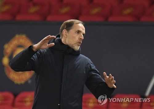 독일 축구 전문지 키커 기자 게오르그 홀츠너가 22일(한국시간) 자신의 사회관계망서비스(SNS) X(구 트위터)를 통해 투헬이 맨체스터 유나이티드와 처음으로 접촉했다고 전했다.&nbsp;토마스 투헬은 이번 시즌을 끝으로 바이에른 뮌헨과 결별한다. 연합뉴스