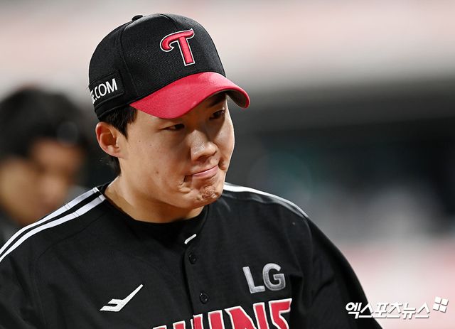 임찬규는 23일 대구 삼성라이온즈파크에서 열린 '2024 신한 SOL Bank KBO 리그' 삼성 라이온즈와 주중 3연전 첫 경기에서 선발 등판. 5.1이닝 3실점으로 시즌 첫 승 기회를 다음으로 미뤘다. 엑스포츠뉴스 DB